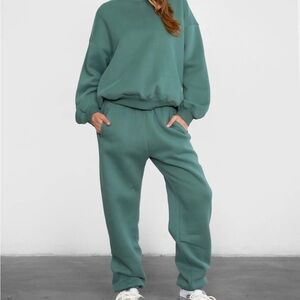Pine Green TicToc sweats medium